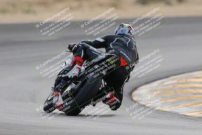 media/Dec-17-2022-SoCal Trackdays (Sat) [[224abd9271]]/Turn 10 Backside (120pm)/